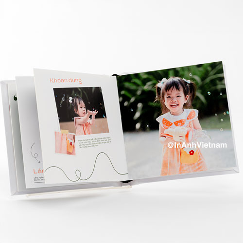 Album thiết kế với nhiều bố cục ảnh sinh động